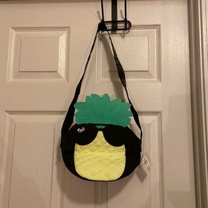 Pink Victoria’s Secret mini cooler bag